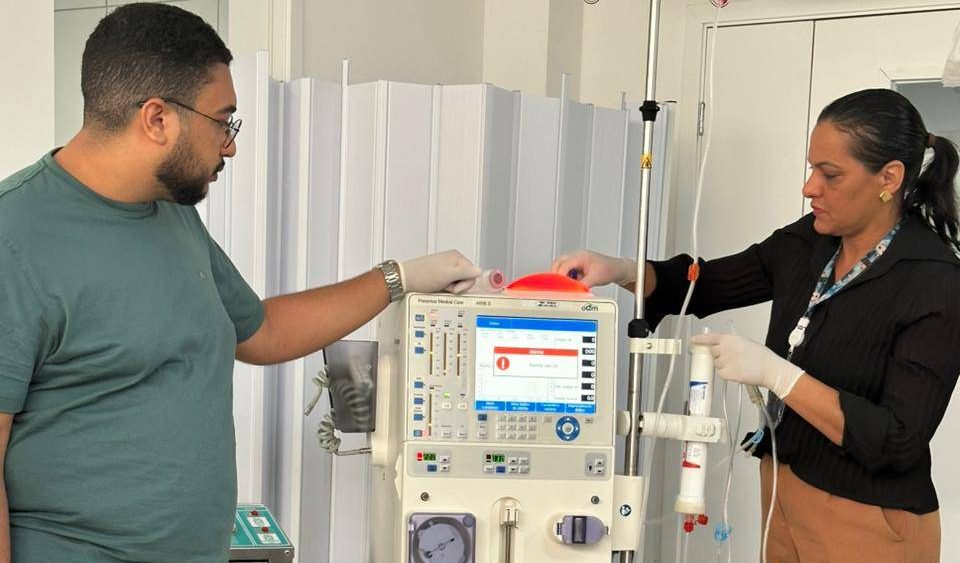 Profissionais da UTI do Hospital Regional de Itaberaba participam de treinamento sobre Hemodiálise